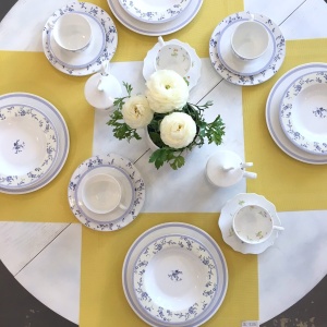 Zastawa do herbaty dla 6 osób z kremowej Porcelany-Listki