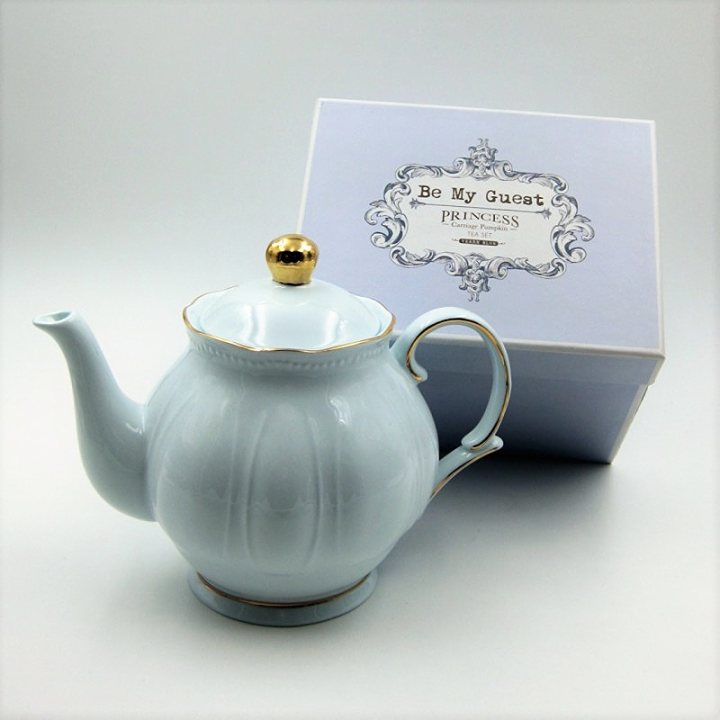 Czajniczek imbryk z porcelany