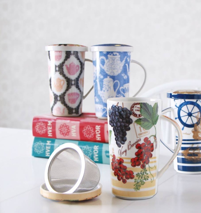 Kubek porcelanowy z zaparzaczem rożne kolory