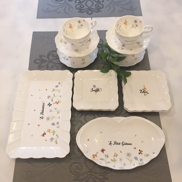 Kwiatowa porcelana